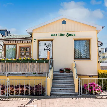 Uns Luett Huus - Whg 2 Strandnah Apartment *